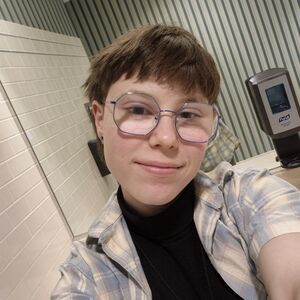 Meet your Posher, Alex